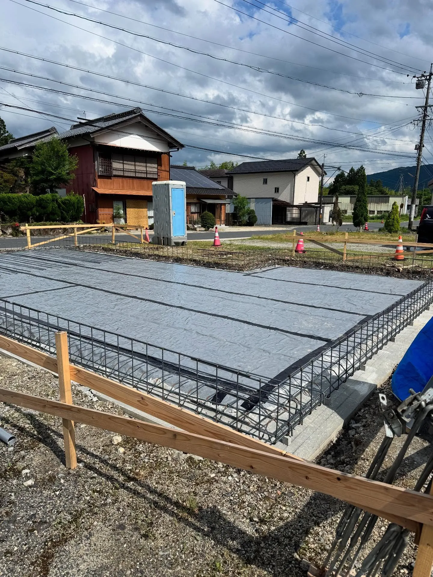 中津川市内にて、もうひと物件動き始めました。