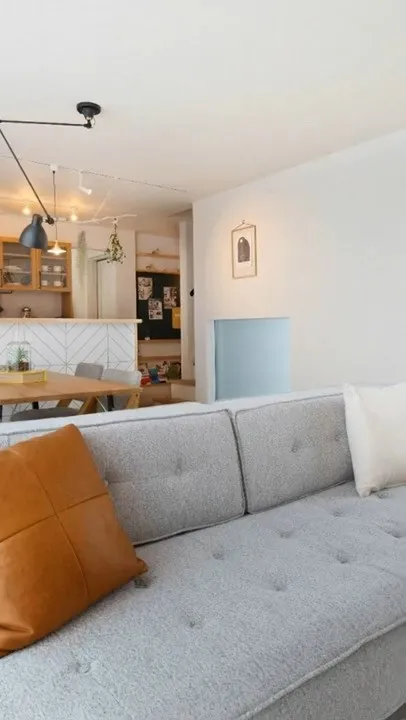 リビングの写真を動画にしてみました。